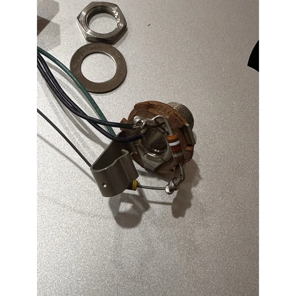 SwitchCraft Vintage‎ Audio Jack Socket Assembly with Resistors & Shield